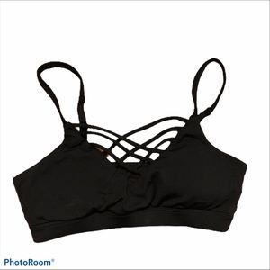Forever 21 black strappy sports bra
